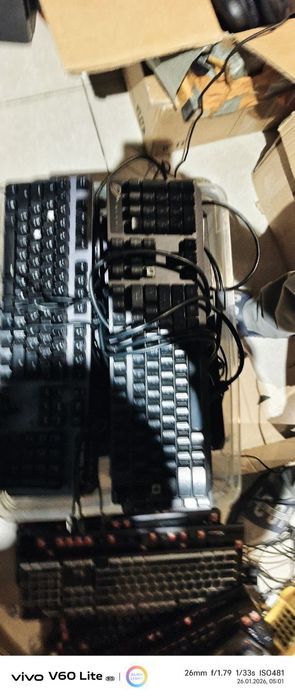 Продам наушники и клавиатуры hyperx