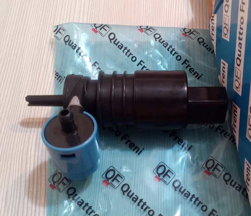 Насос омывателя VW, Audi на универсал