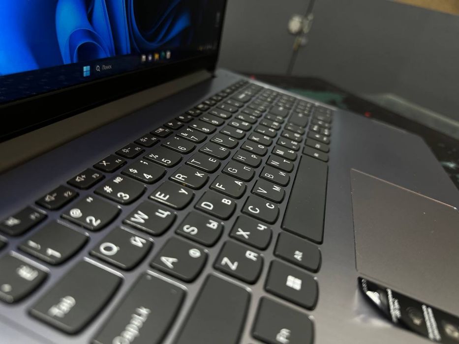 Мощный офисный ноутбук Lenovo Ideapad Slim intel core i7-1255U