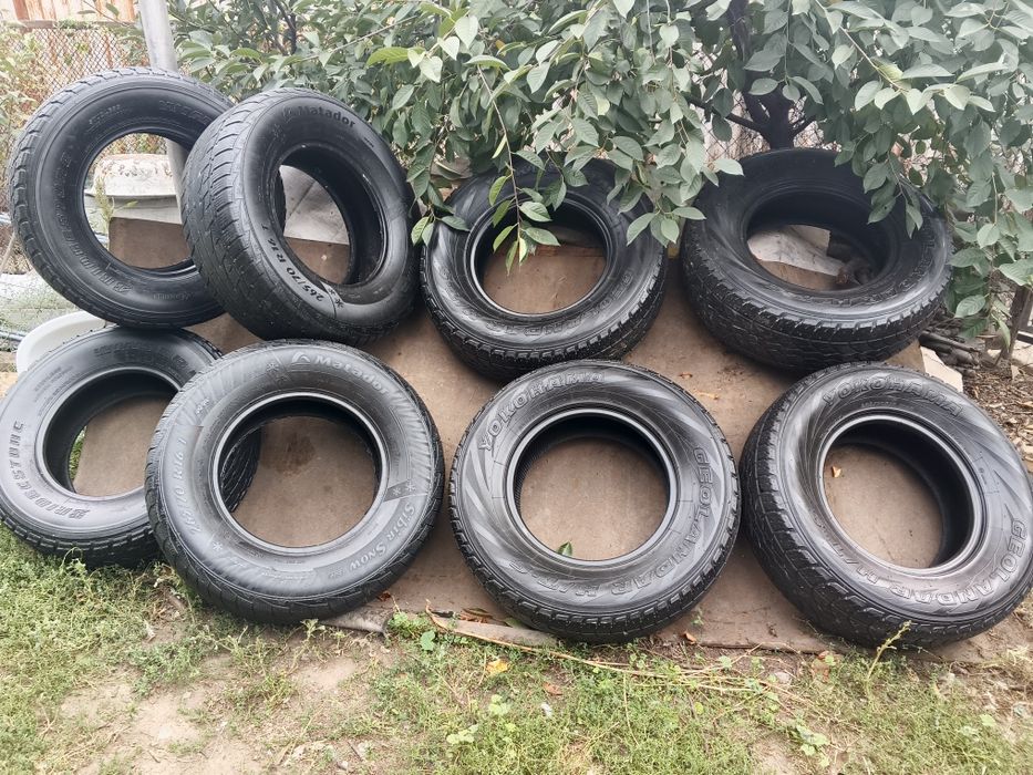 Продам Б.У шины зимние и летние.  Три вида