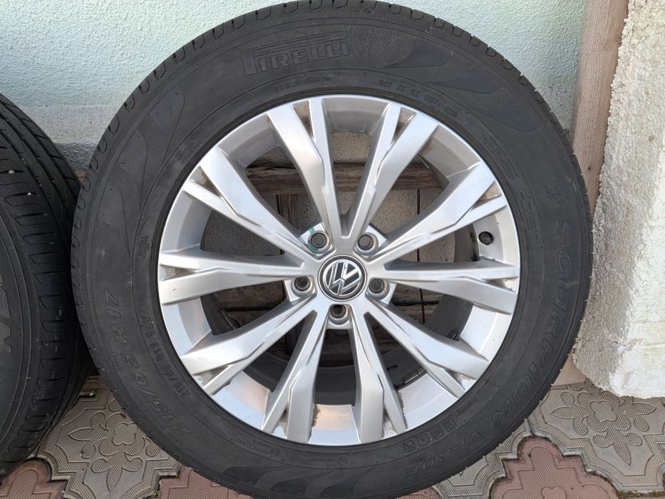 Продаю комплект шины с дисками