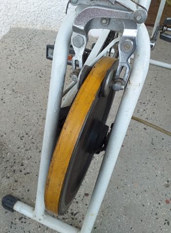 Старинен Велоергометър БАЛКАН с 10 степенно натоварване+километраж