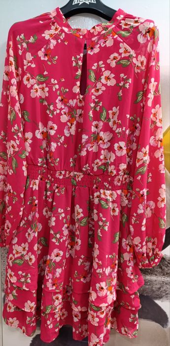 Рокля MOHITO 44 размер