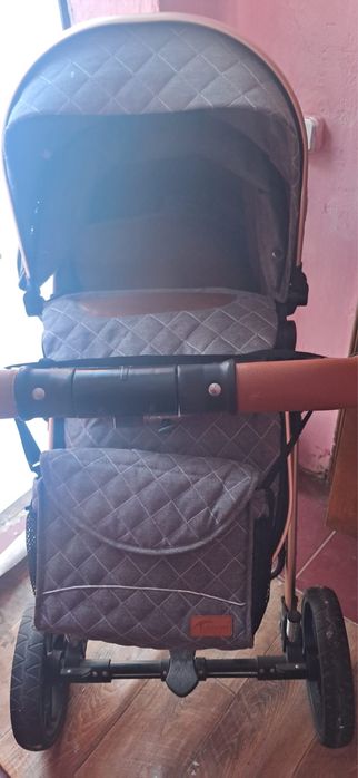 Продам  коляску