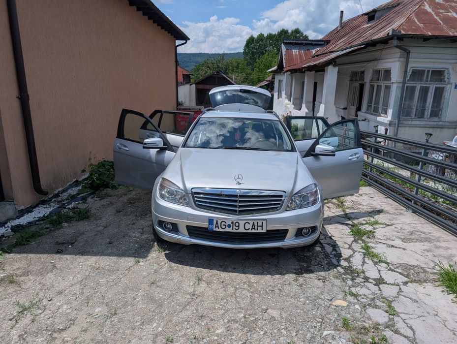 MERCEDES-BENZ C-Class 2010