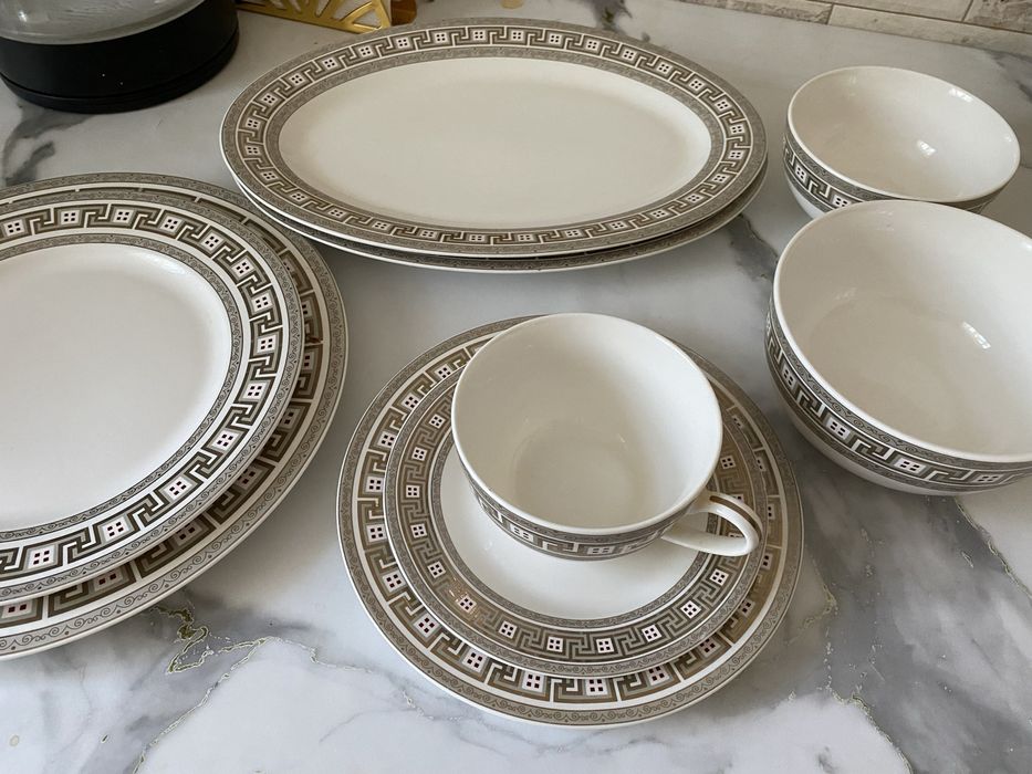 Продам чайно-столовый сервиз