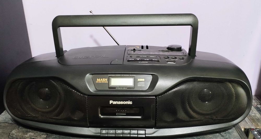 Radio casetofon boombox Panasonic RX-DS 101 impecabil