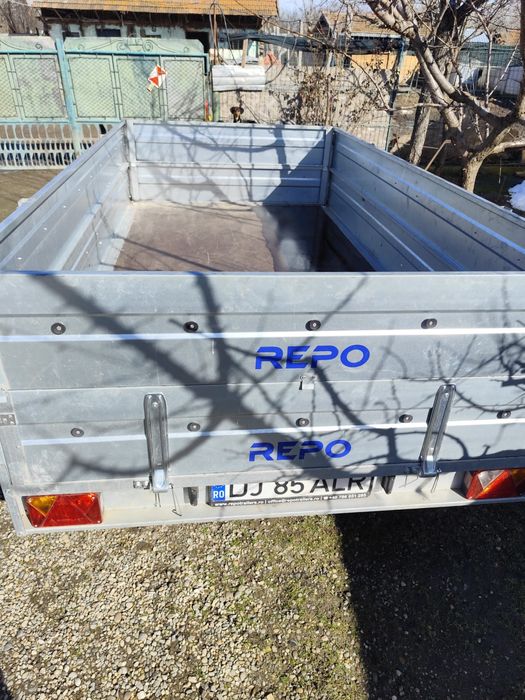 Da vanzare remorca axa dubla