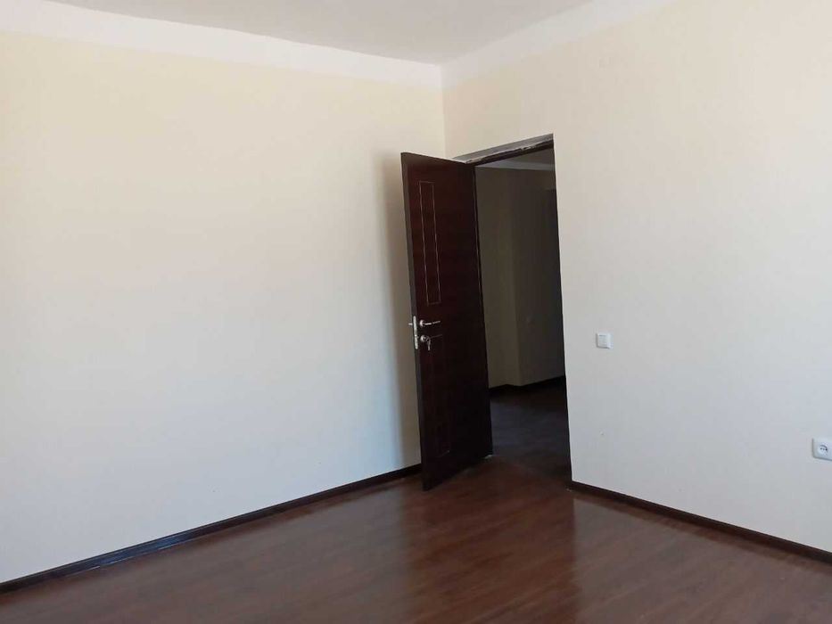 Amu sohilda Bezmakler kvartira 2/1/4