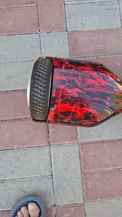 Hoverboard rosu