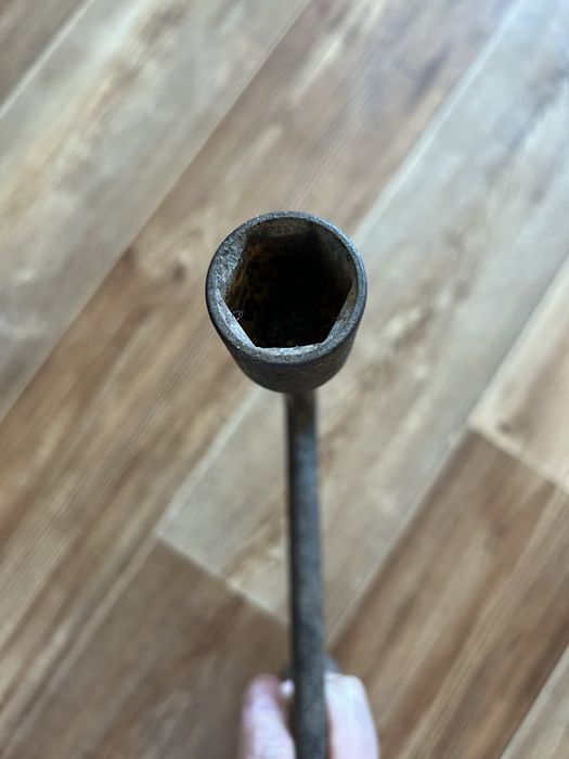 Продам советские гаечные ключи, балонные.