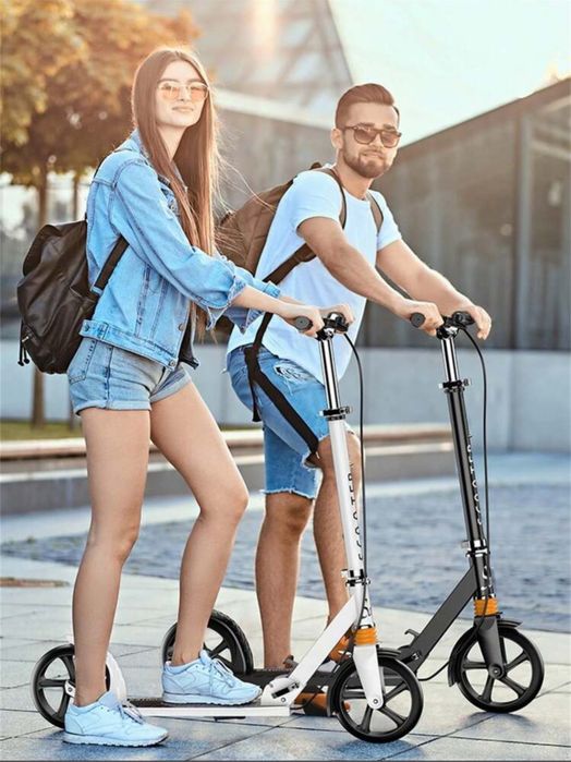 Trotineta noua pliabila / ultimele 3 / Neagra