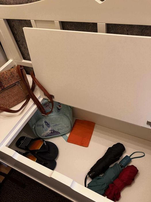 JUSK пейка jelling с място за съхранение под седалката