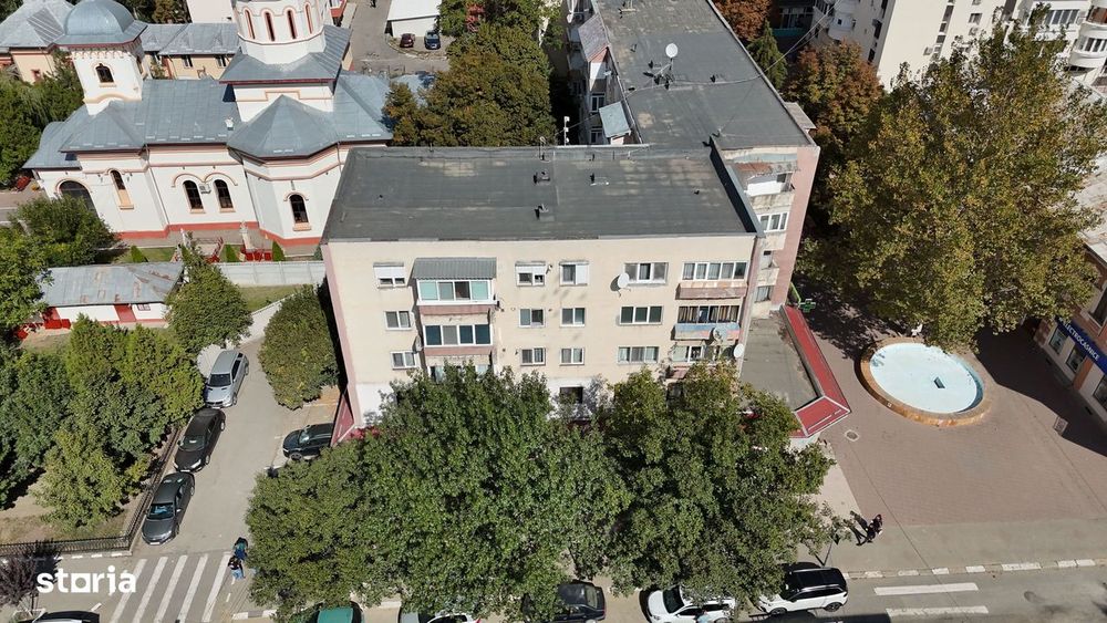 Apartament cu 3 camere central