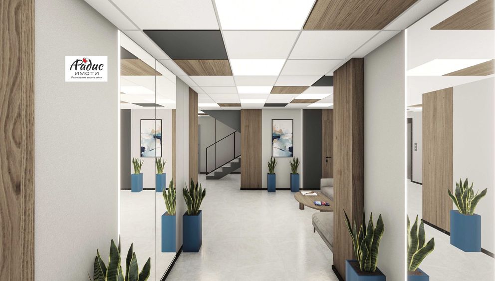 Тристаен ново строителство в строеж