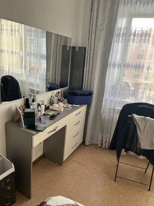 Продам спальный гарнитур