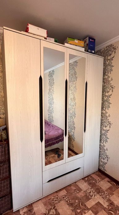 Спальный гарнитур