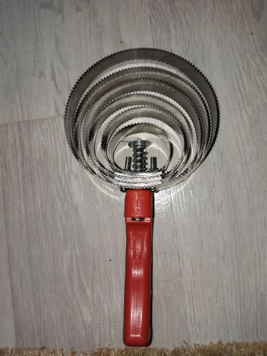 Щётка-скребок для лошадей