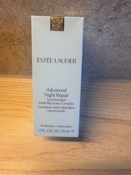 Ser  Estee Lauder