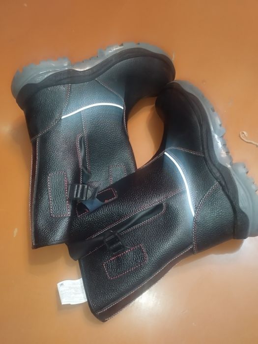 Рабочие ботинки новые