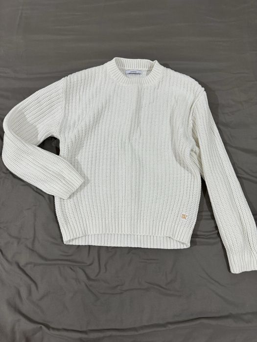 Продам подростковый свитер для девочки,ростовка 158см