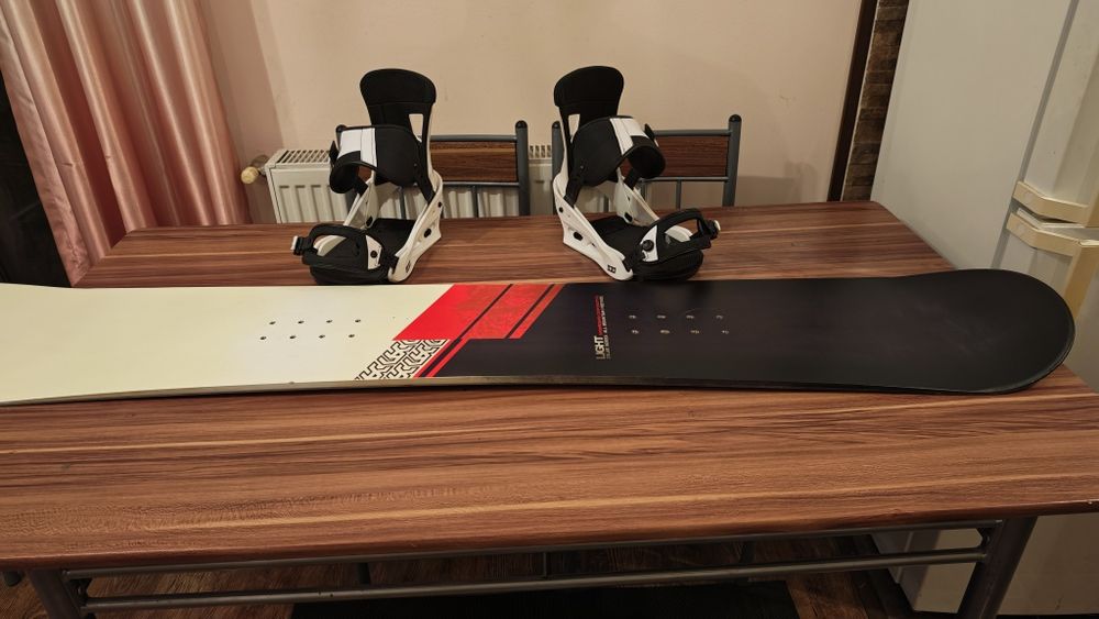 Placa Snowboard Light Corp 160cm cu legaturi Burton Freestyle L
