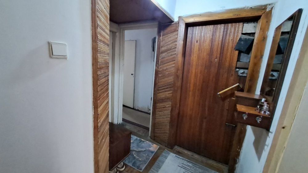 Чилонзор-12 продается квартира 2/1/4 балкон 2х6 огород подвал без рем.