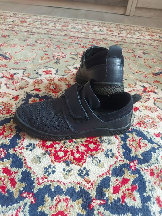 Продам кожаную обувь