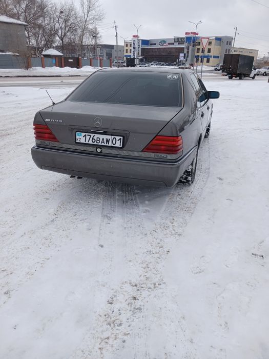 Мерседес 320. 140й