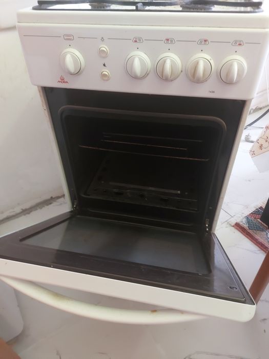 Продам газовую плиту