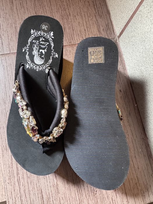 Papuci/slapi masura 36