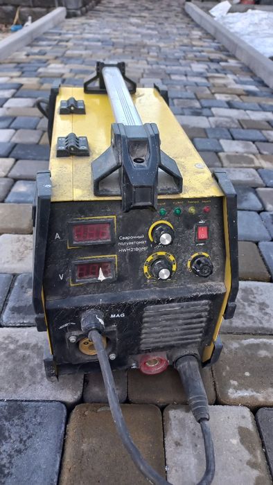 Срочно продам Сварочный аппарат