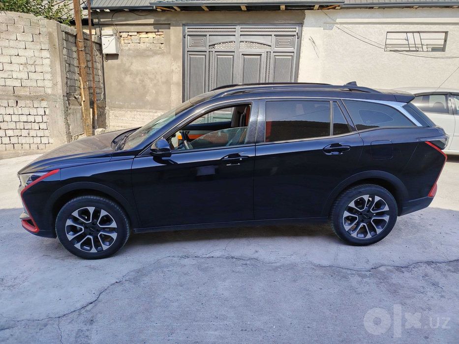 Dongfeng Shain GS yengil avtomashina sotiladi