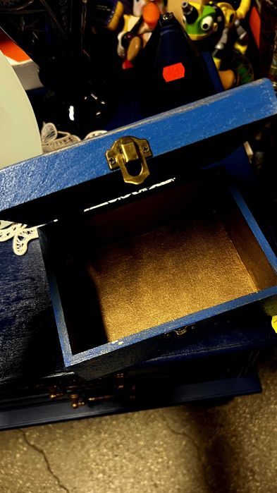 Cutii lemn pentru bijuterii și amintiri - tehnica decoupage