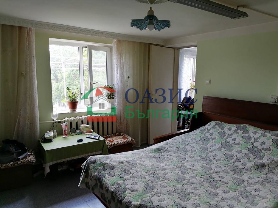 2-етажна къща 235 кв.м. + двор 1529 кв. м.+нива 2013 кв. м,с. Босилково,Общ. Сунгурларе,България
