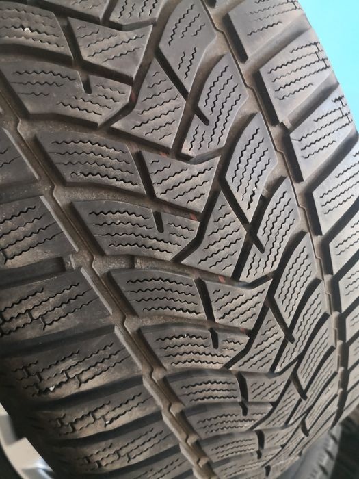 245 45 18 цола гуми dunlop 4 броя