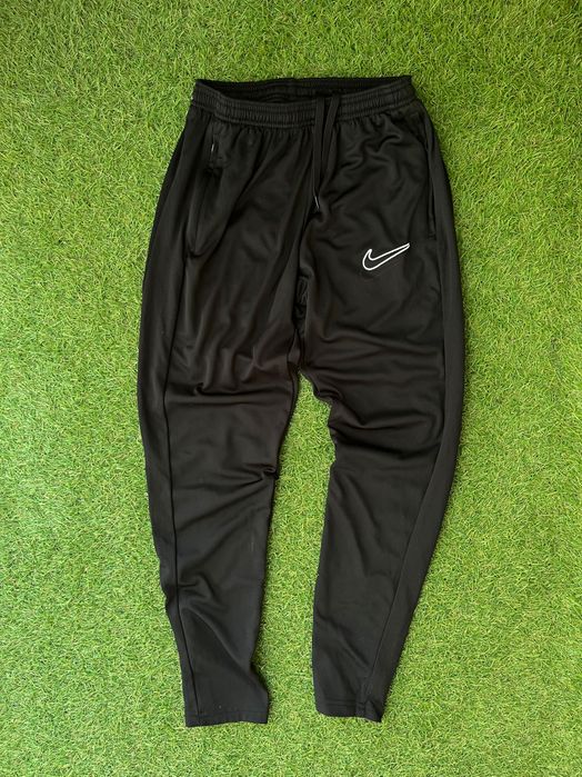 ЛИКВИДАЦИЯ : Мъжки екип : Nike DRI-FIT S