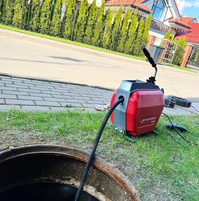 Прочистка канализации аппаратом сантехник чистка канализации