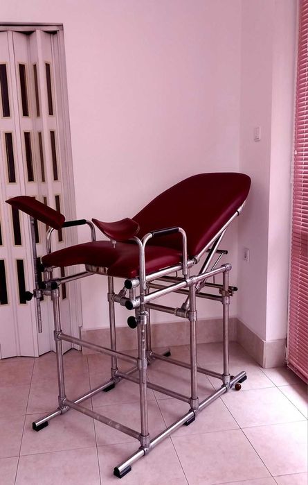 Гинекологичен стол