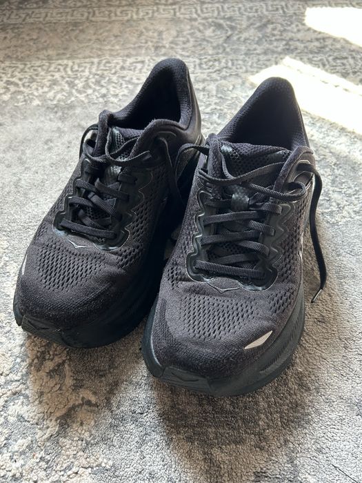 Hoka Bondi 9 - mărimea 40 EU - 300 lei.