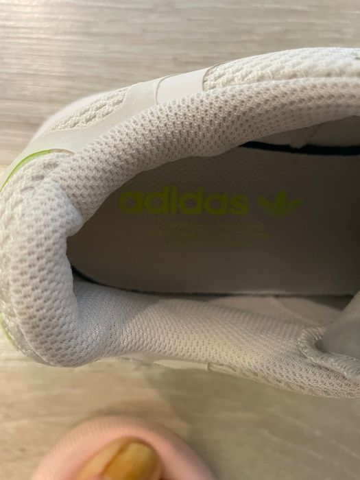 Д маратонки Adidas- ZX-750-HD