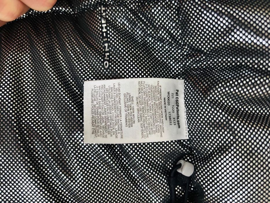 Продам зимнюю куртку