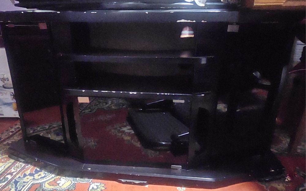 Подставка для телевизора