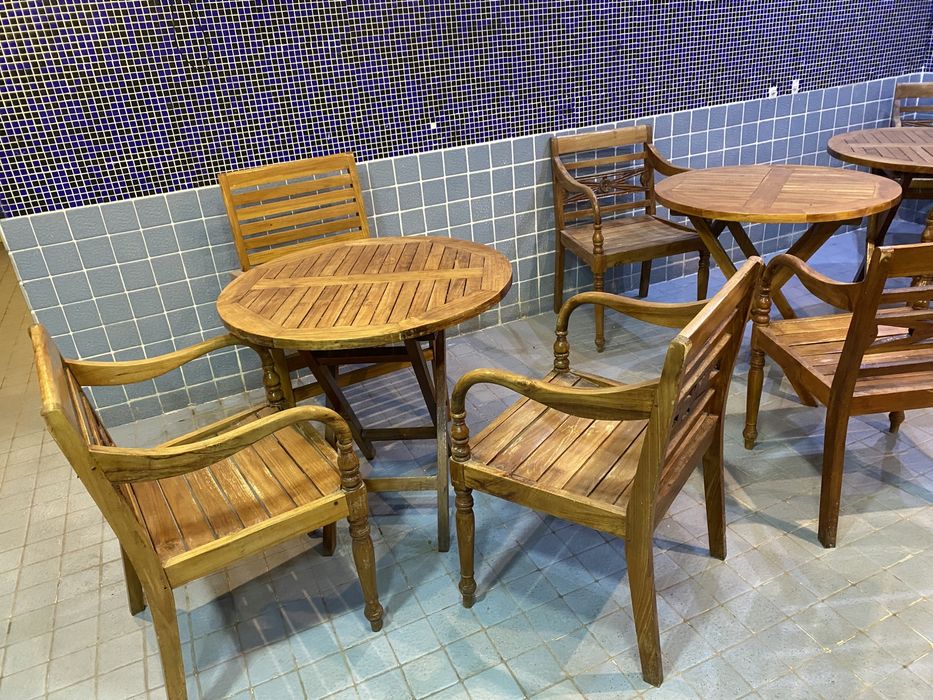 Деревянные кресла со столами массив премиум.
