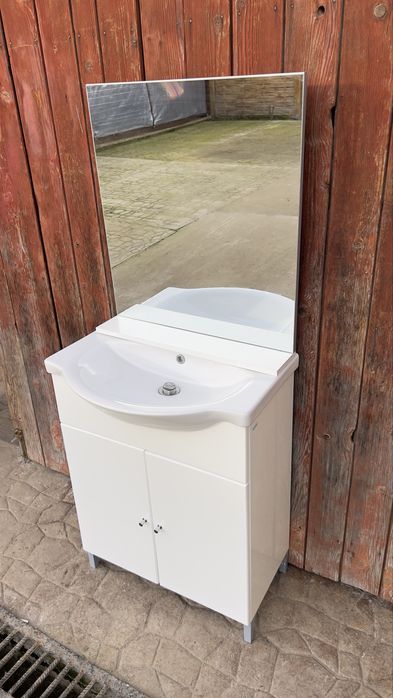 Lavoar Ghiuveta Baie Masca dulap Oglinda