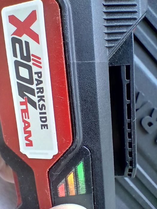 Bormasina Parkside cu PERCUTIE 20V