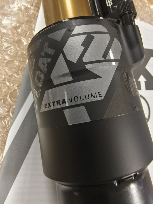 Заден амортисьор/Шок FOX Float X2 Factory 205x65mm Kashima Trunnion