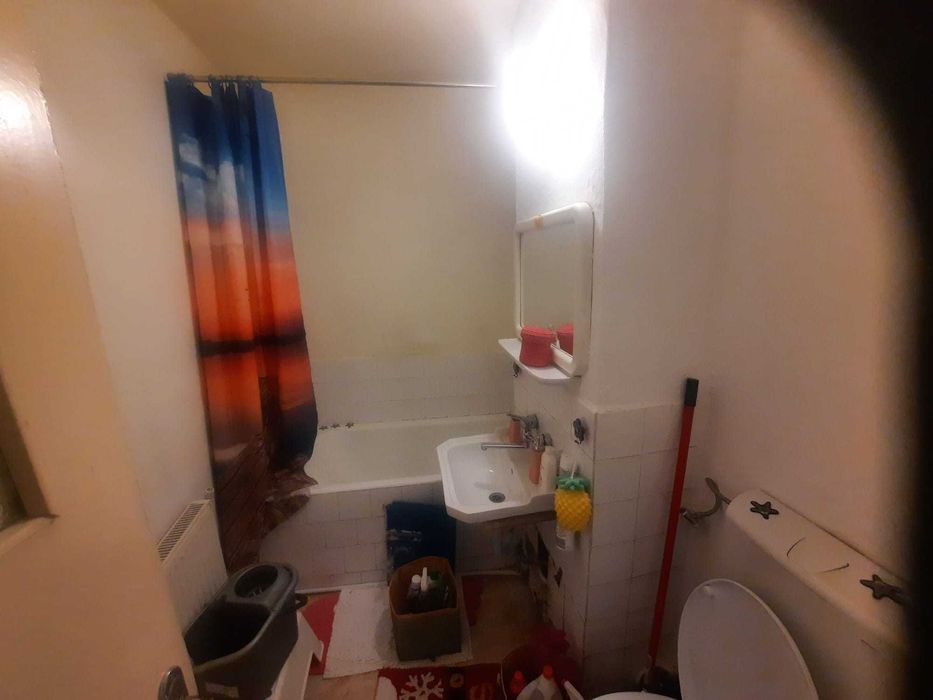 Confortabil si cu potential etaj 3 din 4 mun.Onesti