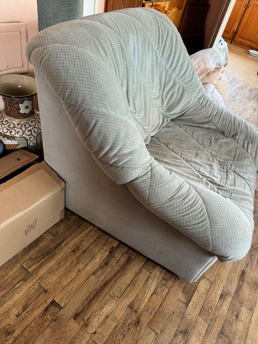 2 големи сиви фотьойла