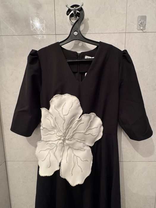 Продам платье черное